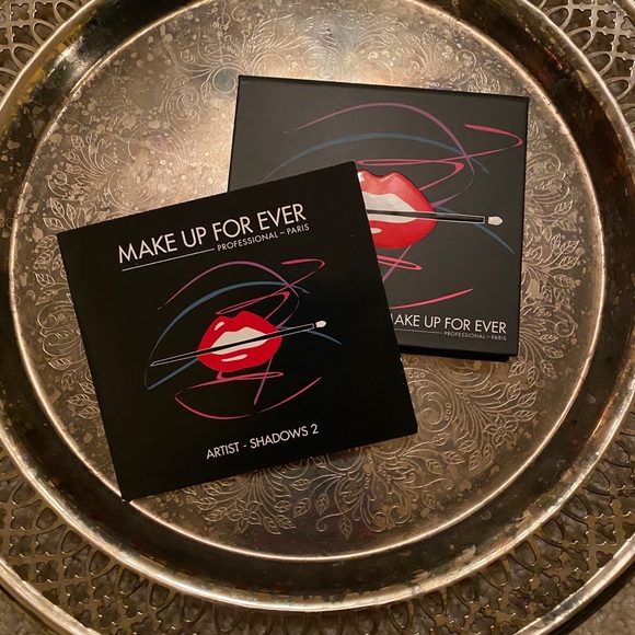 MAKE UP FOR EVER Artist - Shadows 2 Palette - Picture 3 of 4